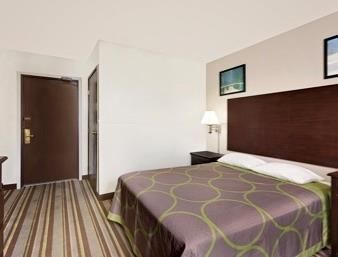 Super 8 By Wyndham Waynesboro